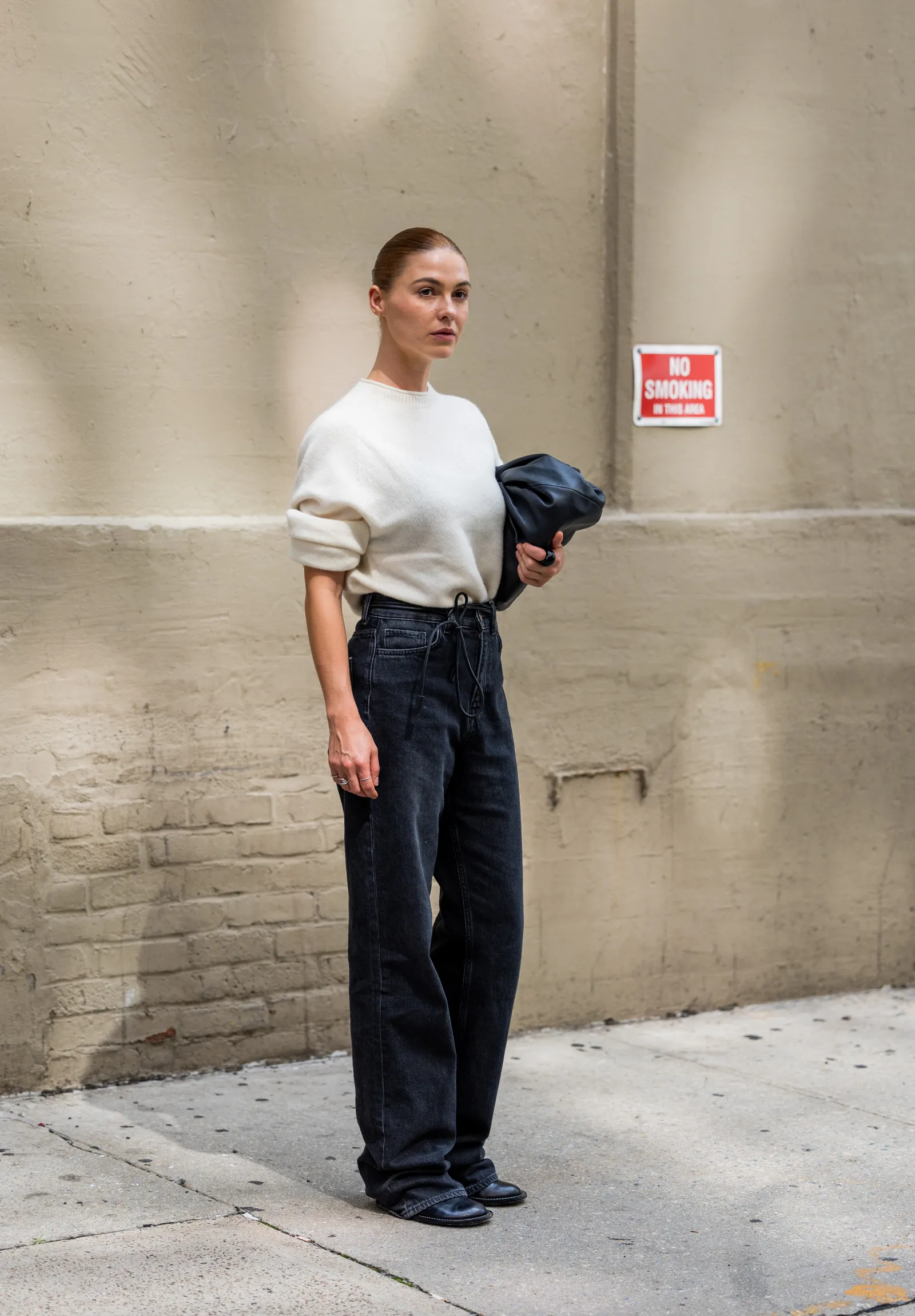 Sophia Roe podczas nowojorskiego tygodnia mody wiosna-lato 2023 (Fot. Getty Images)