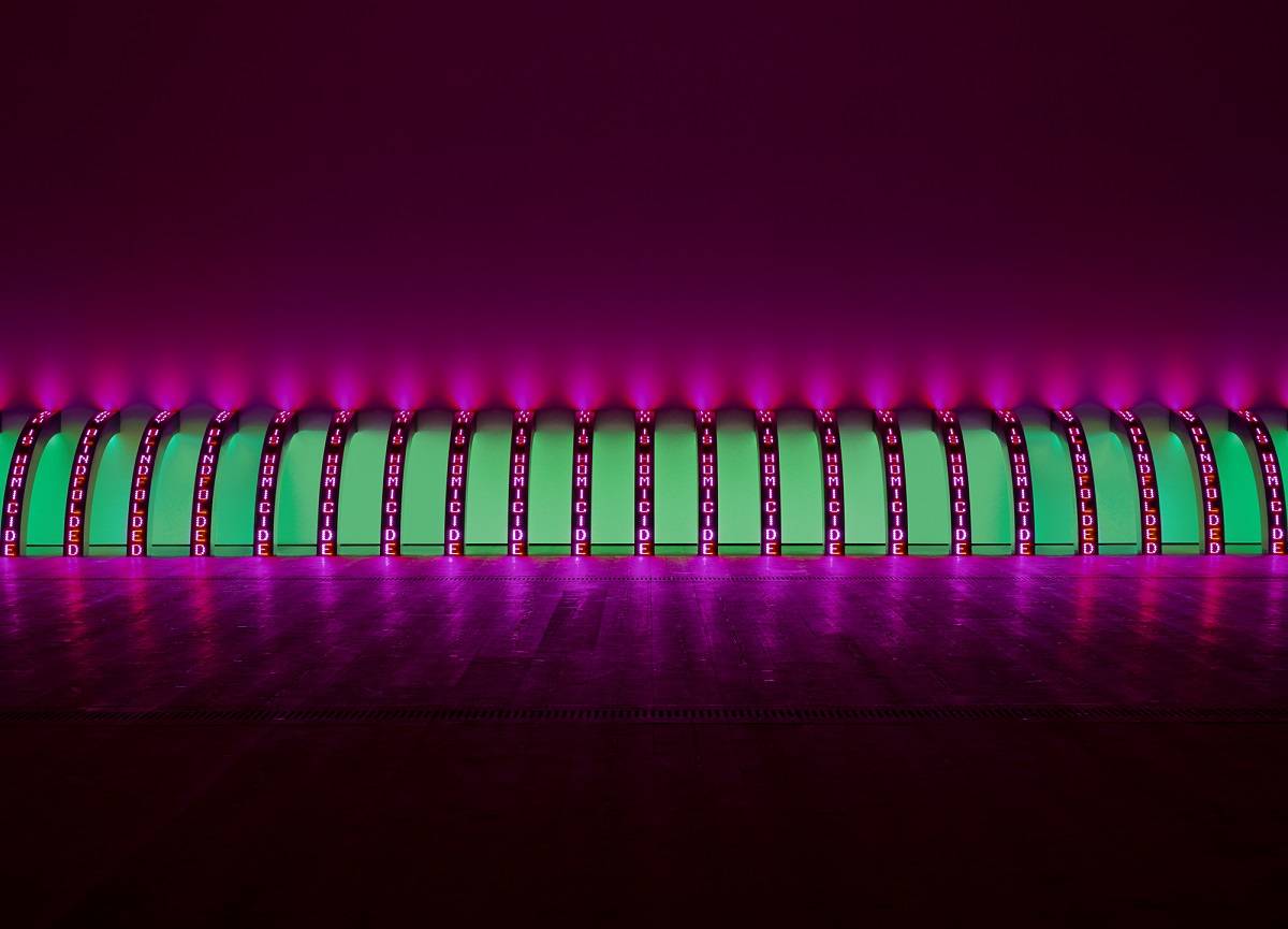 Jenny Holzer, Purple, 2008, 20 LED signs with blue, green, red & white diodes, Each element: 148.1 x 13.3 x 14.8 cm, Text: U.S. government documents,