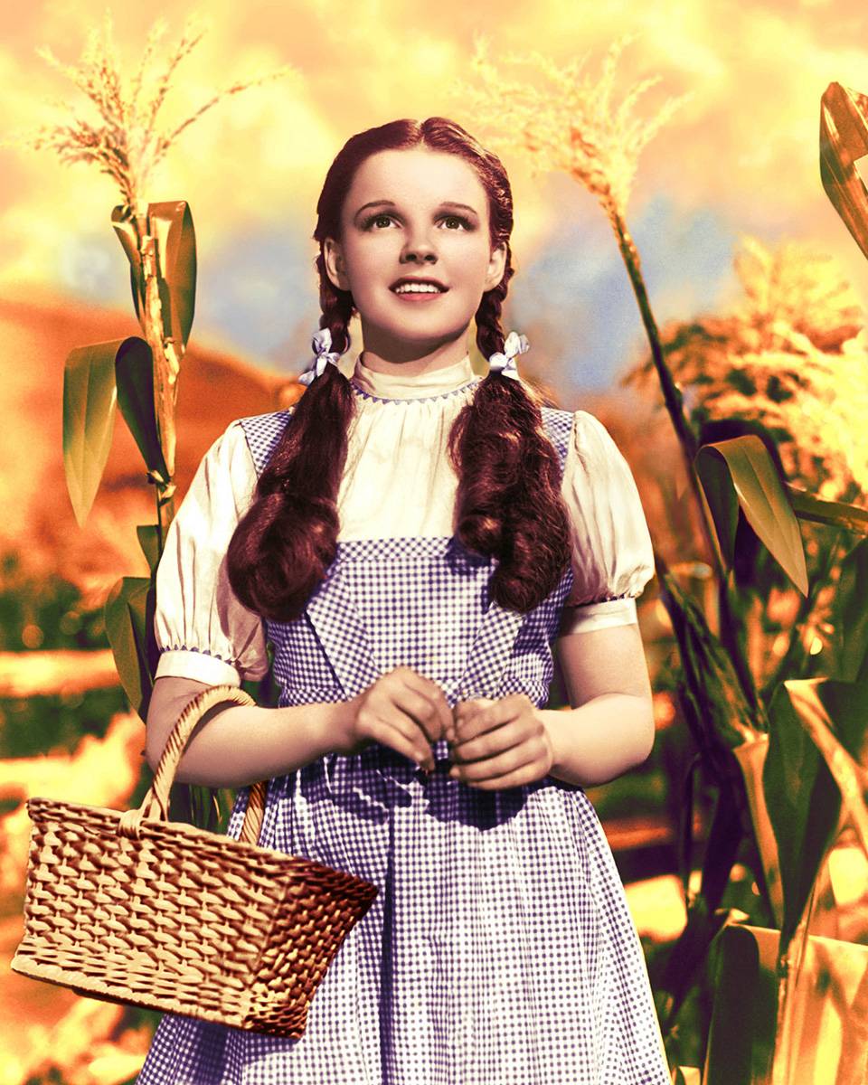 Judy Garland jako Dorotka z Czarnoksiężnika z krainy Oz, 1939 rok (Fot. Silver Screen Collection/Hulton Archive/Getty Images)