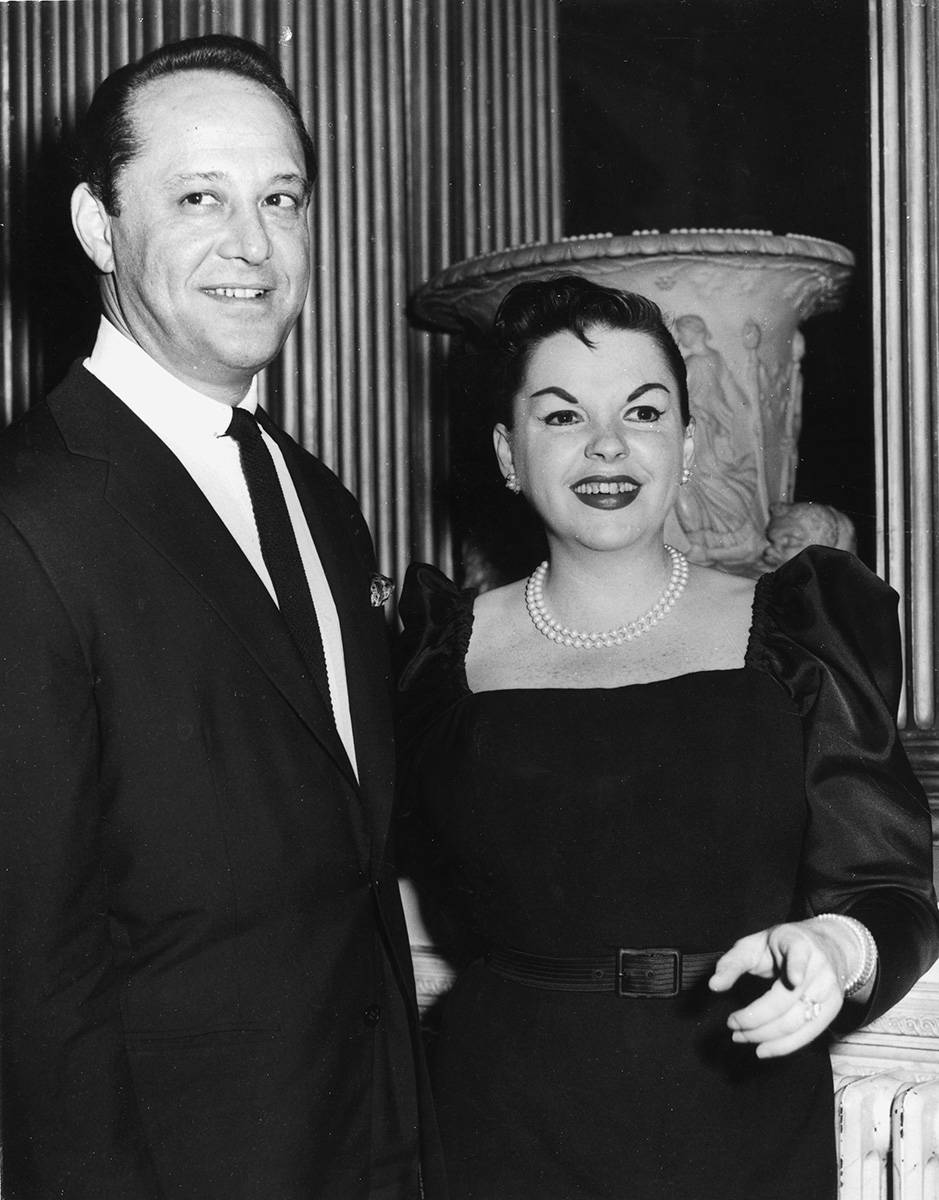 Sidney Luft i Judy Garland (Fot. Edward Miller/Keystone/Getty Images)