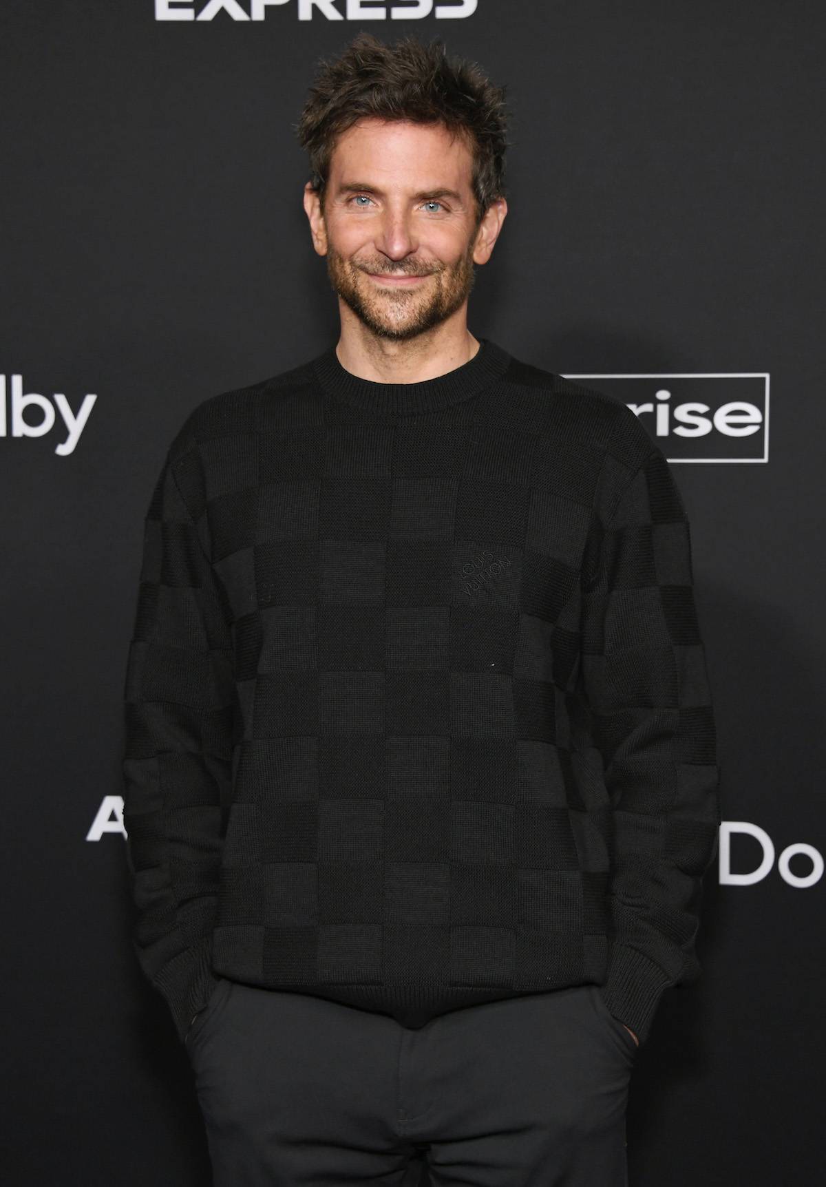 Bradley Cooper powraca z nowym filmem. Podobnie jak w „Narodzinach gwiazdy”, w „Maestro” aktor stanął po obu stronach kamery. (Fot. Getty Images)