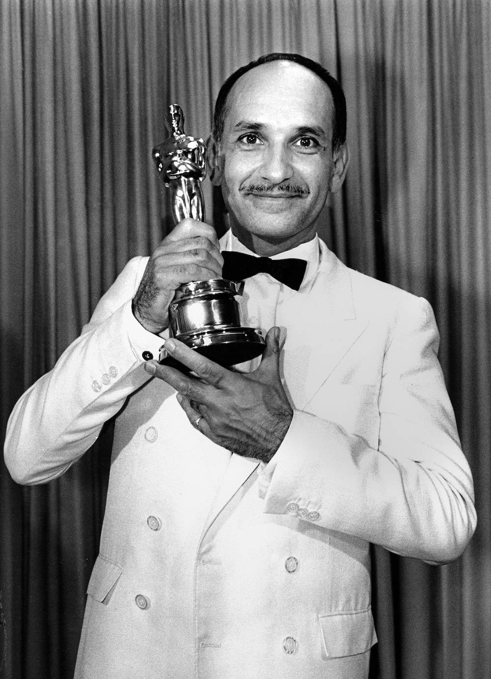 Ben Kingsley na gali rozdania Oscarów w 1983 r. (Fot. Getty Images)