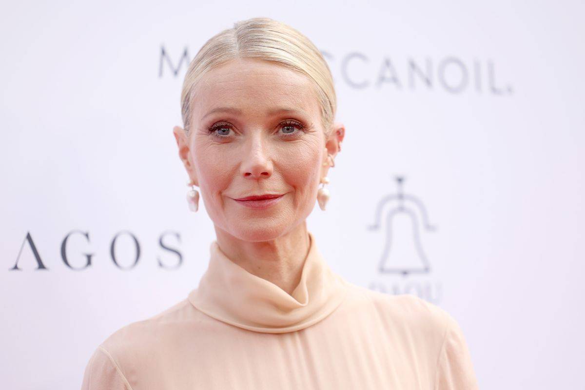 Na jadłospis diety Gwyneth Paltrow składają się, m. in. czarna kawa na śniadanie, bulion z kości i warzywa. Niektórzy eksperci nazwali dietę aktorki „subtelnym głodzeniem się”. (Fot. Getty Images)