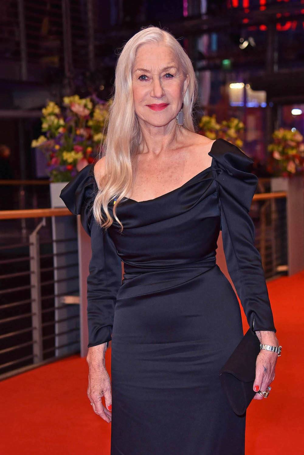 Brytyjska aktorka Helen Mirren stała się ikoną dojrzałych kobiet. Wszystko za sprawą jej pozytywnego podejścia do starzenia się. (Fot. Getty Images).