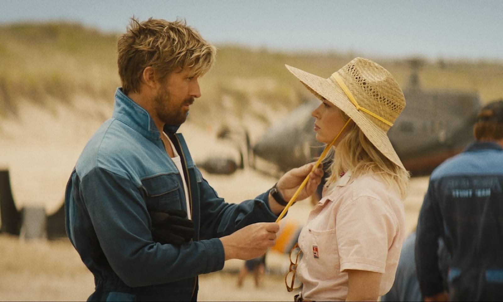 Ryan Gosling jako Colt Seavers i Emily Blunt jako Jody Moreno, bohaterowie filmu „Kaskader”.