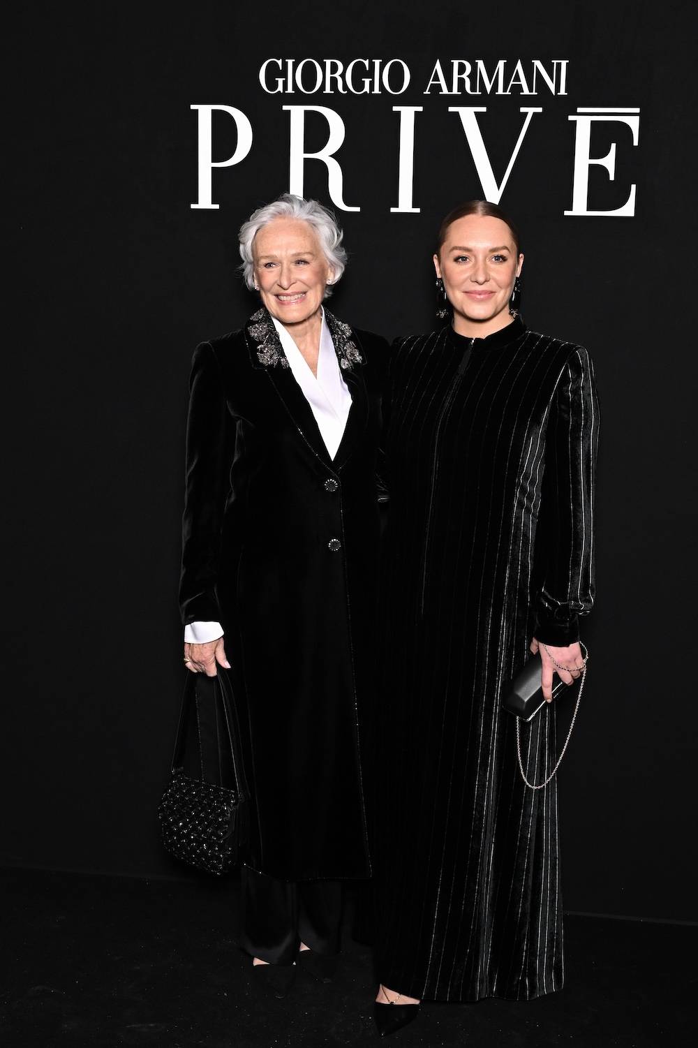 Na pokazach Diora i Armani Privé aktorce Glenn Close towarzyszyła córka, Annie Maude Starke. (Fot. Getty Images)