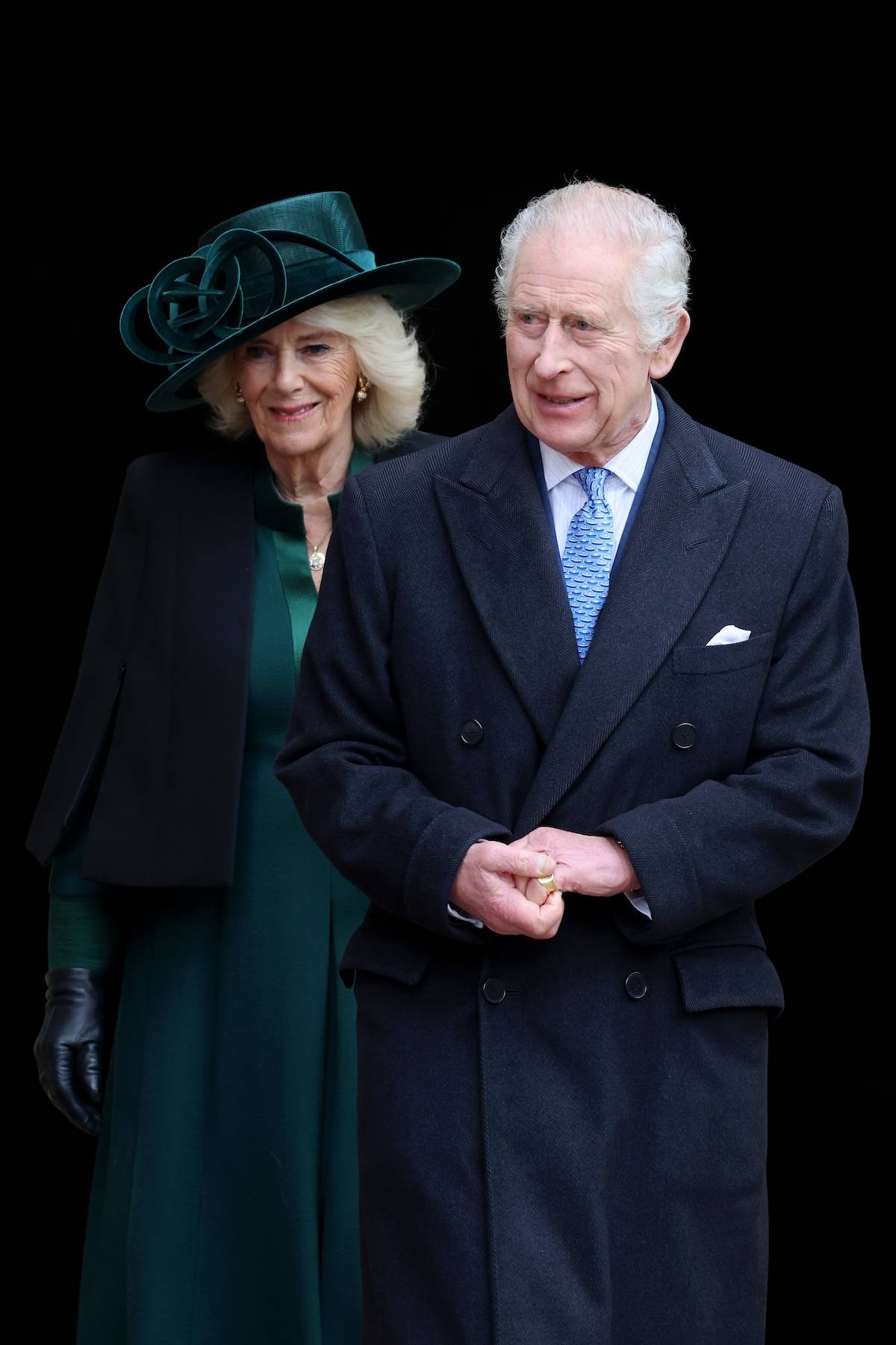 Wspólny przemarsz z zamku w Windsorze do kaplicy św. Jerzego to wielkanocny zwyczaj brytyjskiej rodziny królewskiej. (Fot. Getty Images)