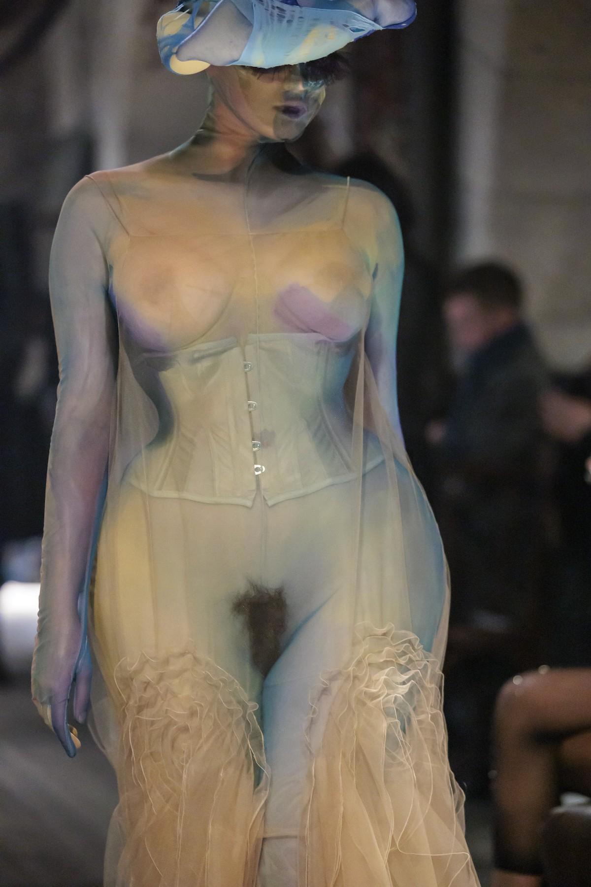 Pokaz kolekcji Maison Margiela Artisanal 2024 (Dzięki uprzejmości Maison Margiela)