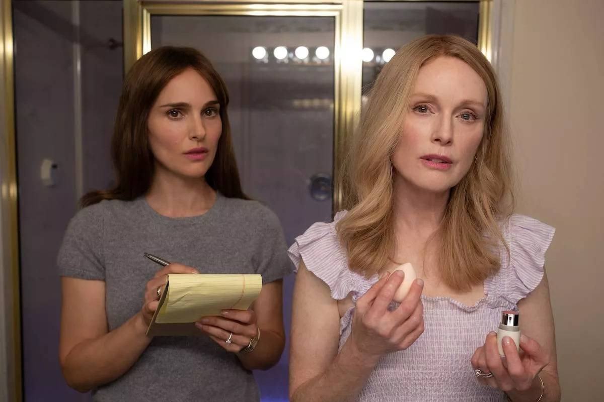 Natalie Portman i Julianne Moore w „Obsesji” (Fot. Materiały prasowe)