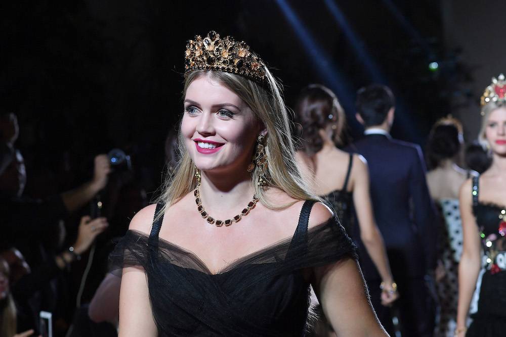 Kitty Spencer na pokazie Dolce & Gabbana (Fot. Getty Images)