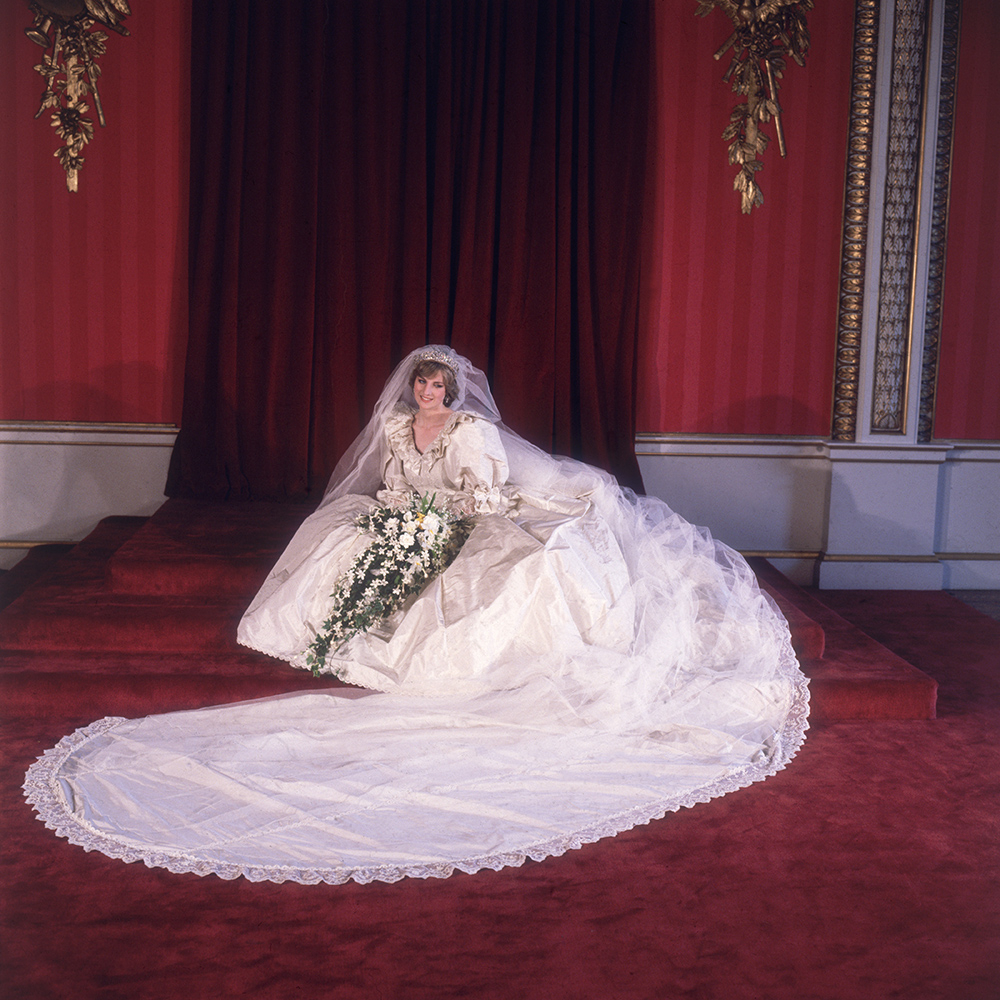 Diana Spencer w dniu ślubu (Fot. Fox Photos, Getty Images)