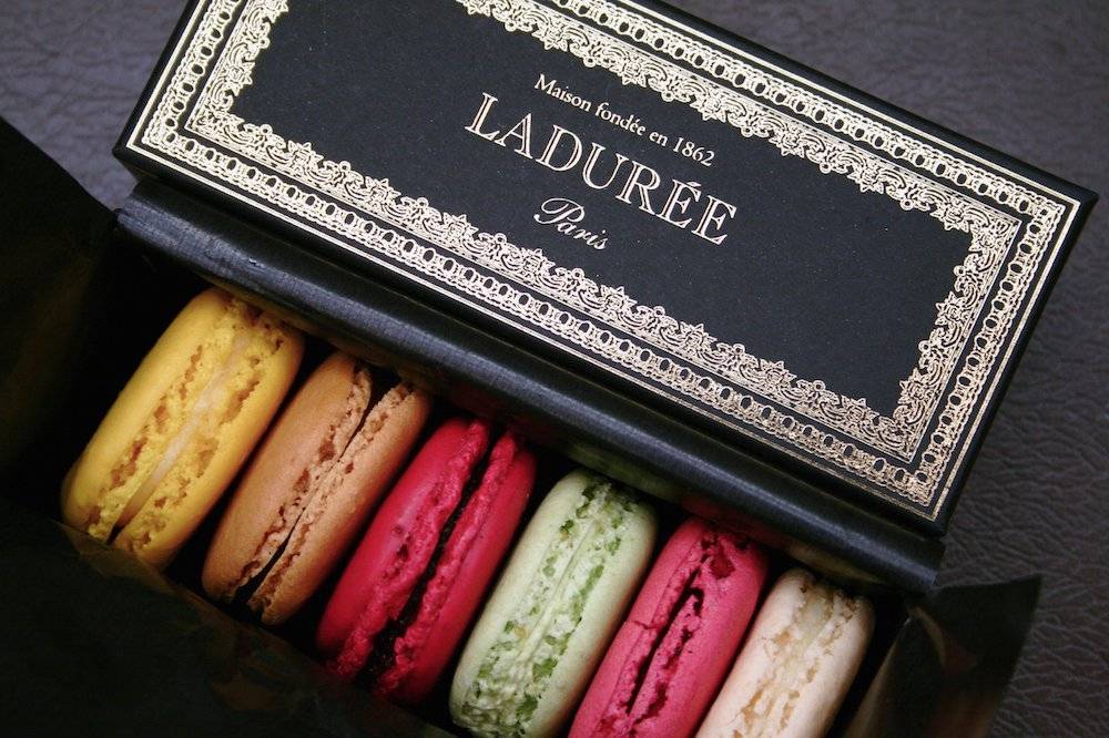 Maccarons Ladurée, ok. 80 zł (Fot. materiały prasowe)