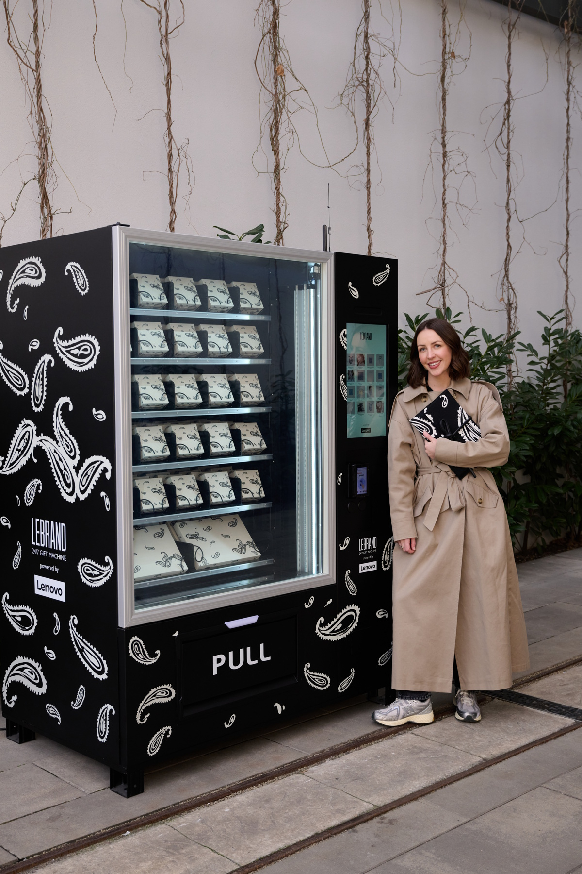 Lenovo x Lebrand 24/7 GIFT MACHINE. Paulina Pyszkiewicz, właścicelka marki Lebrand.