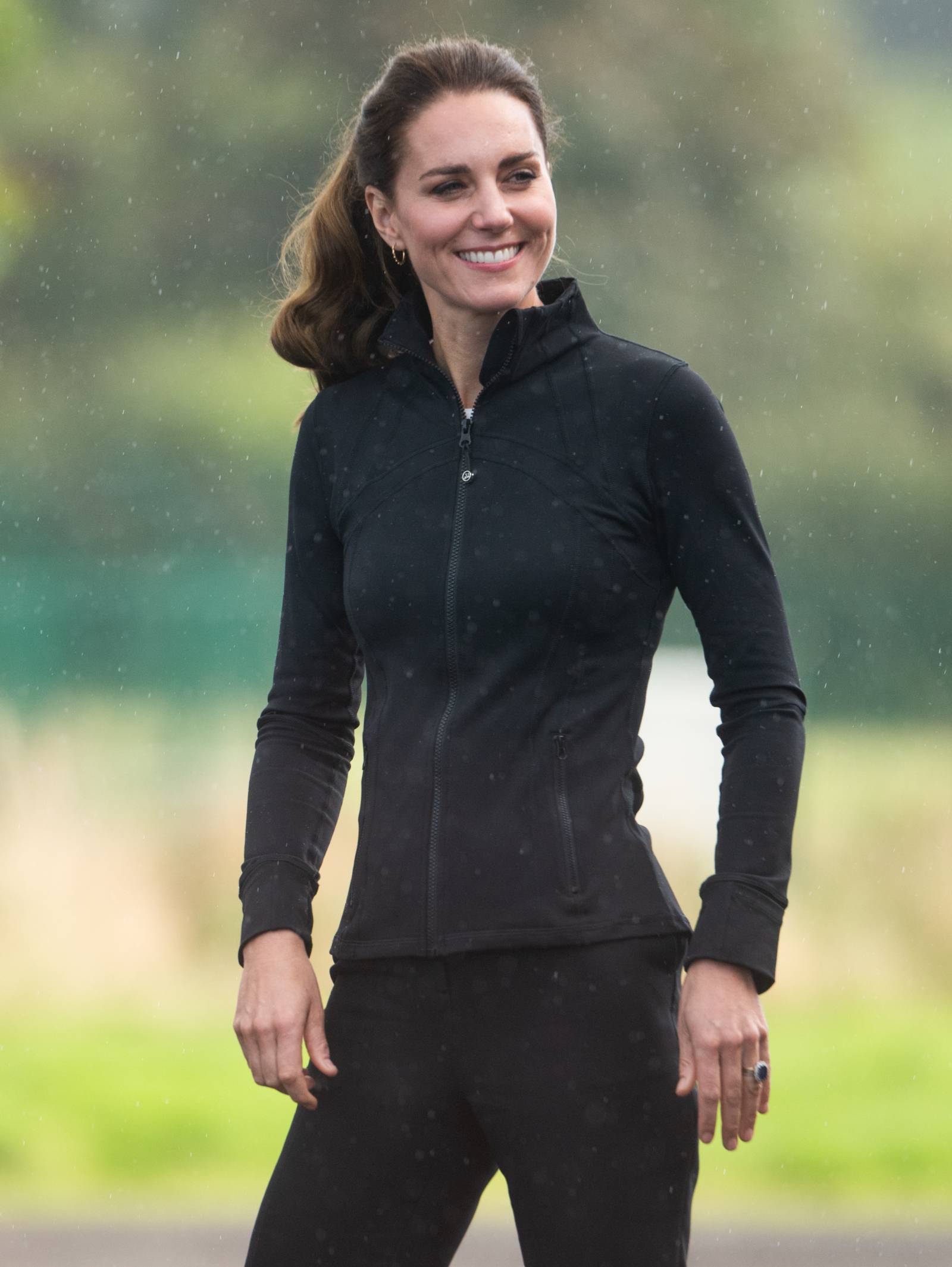Kate Middleton w bluzie Lululemon / Fot. Getty Images