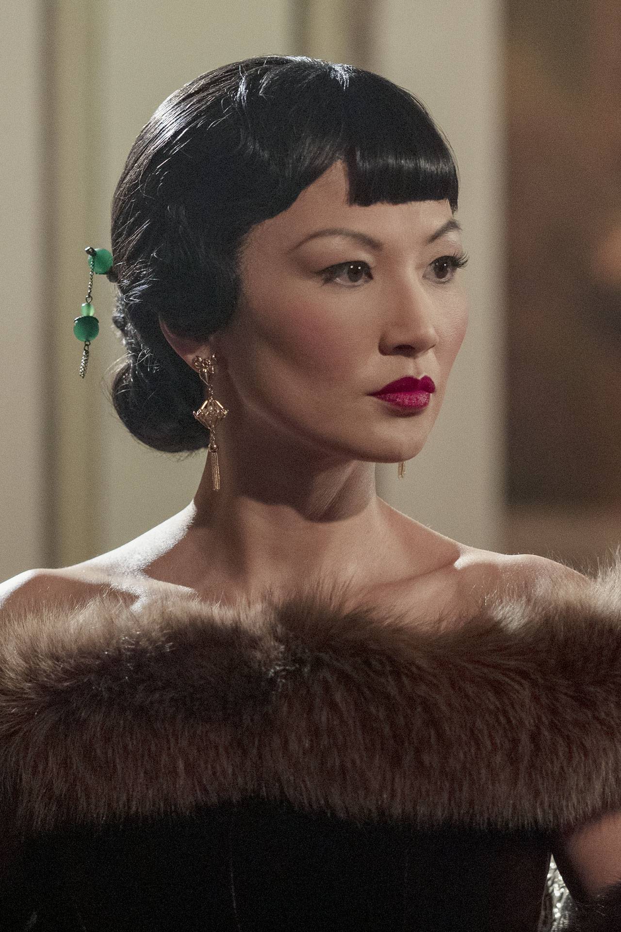 MICHELLE KRUSIEC jako ANNA MAY WONG (Fot. Saeed Adyani/Netflix)