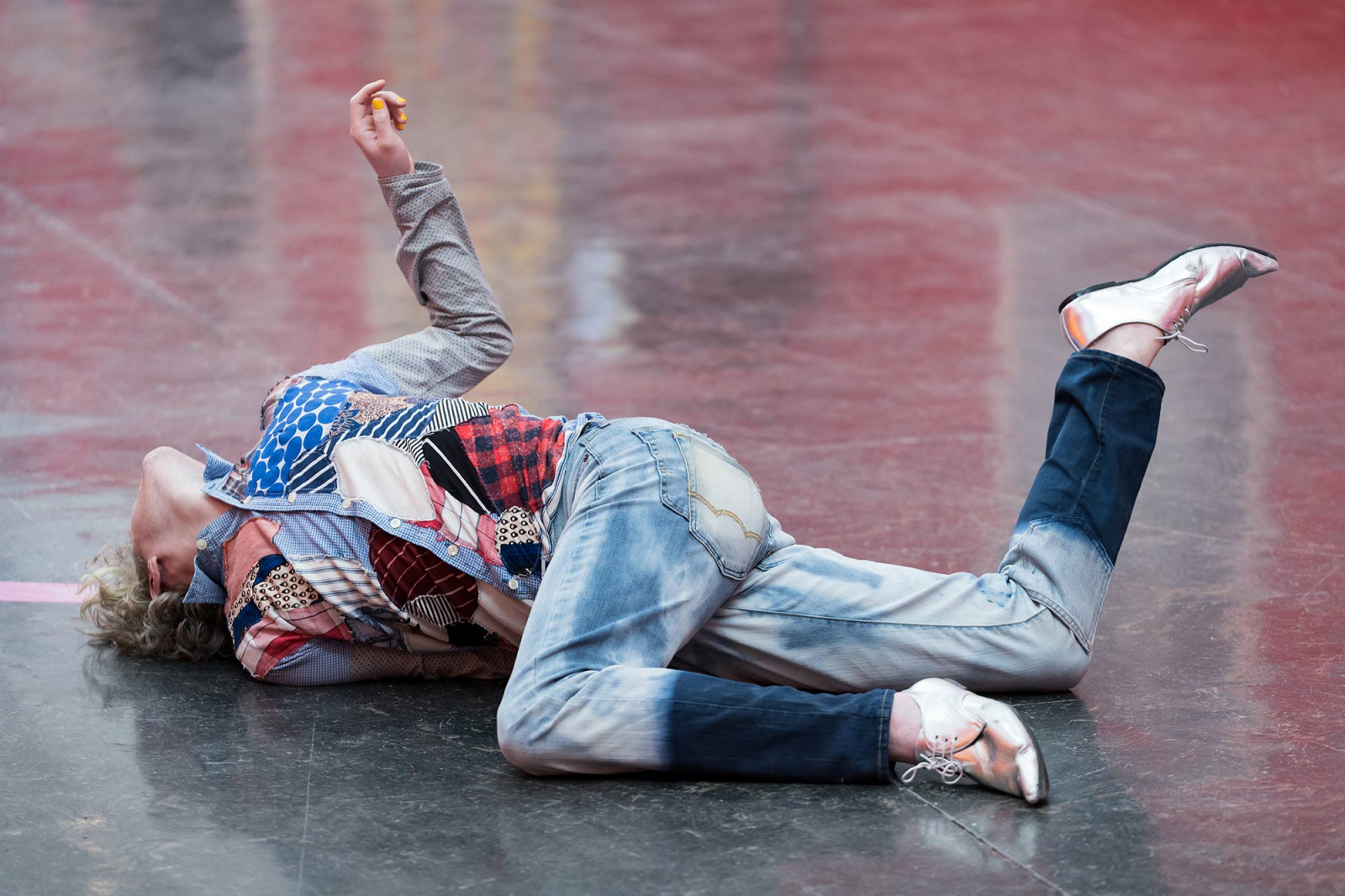 MariaHassabi, STAGING solo undressed 2017, Oslo (Fot. Materiały prasowe)