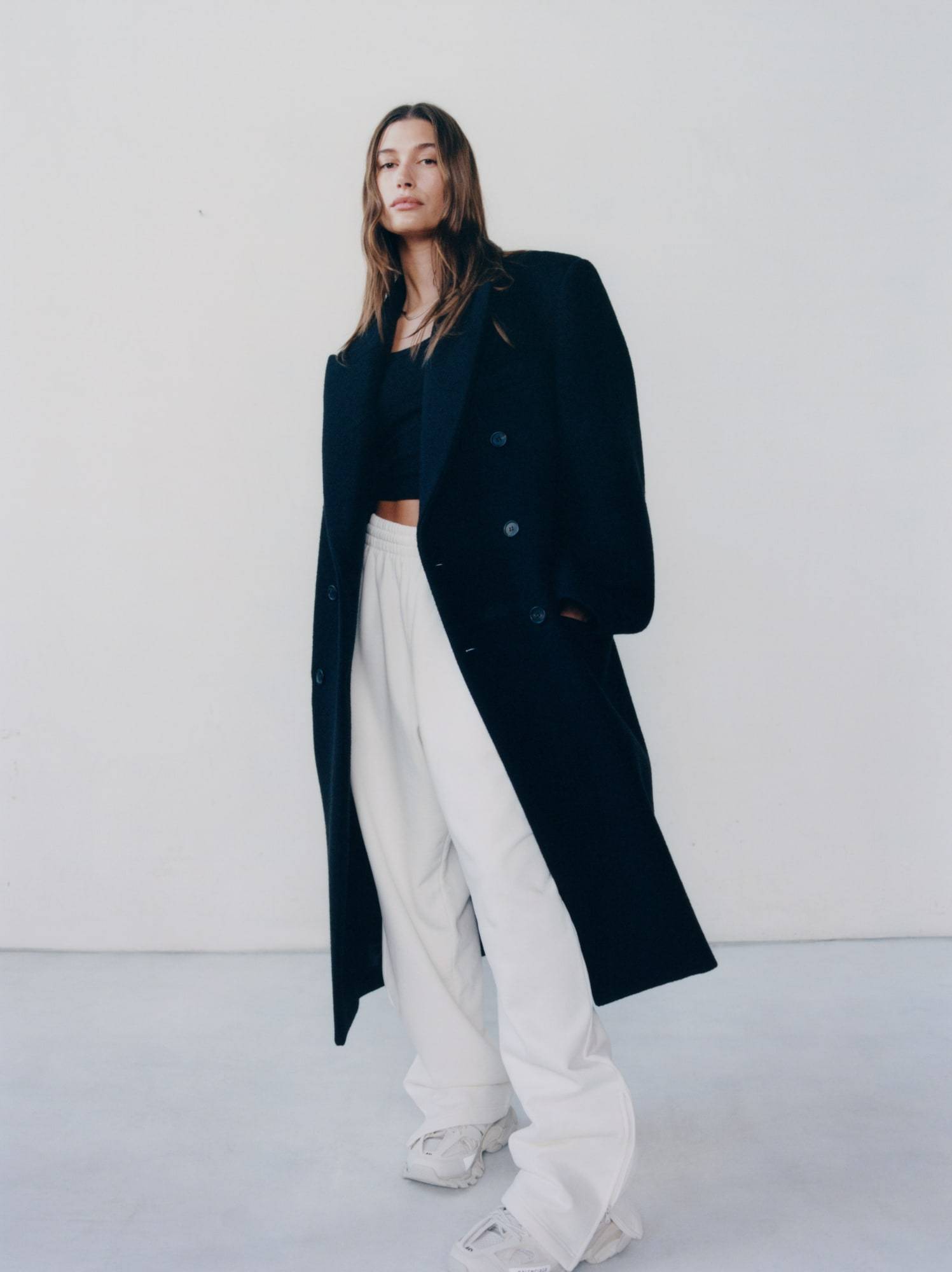 Wardrobe NYC x Hailey Bieber (Fot. materiały prasowe)
