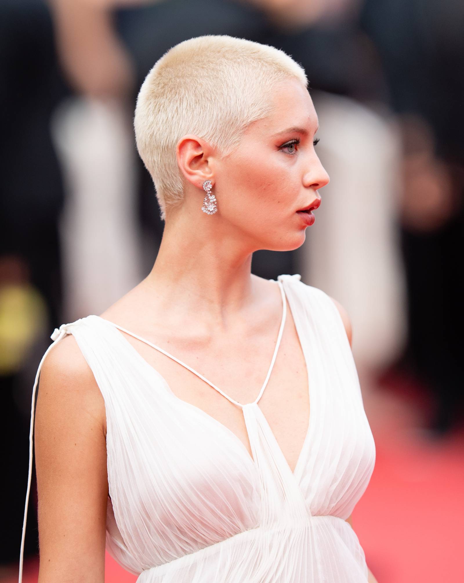 Iris Law w Cannes / Getty Images