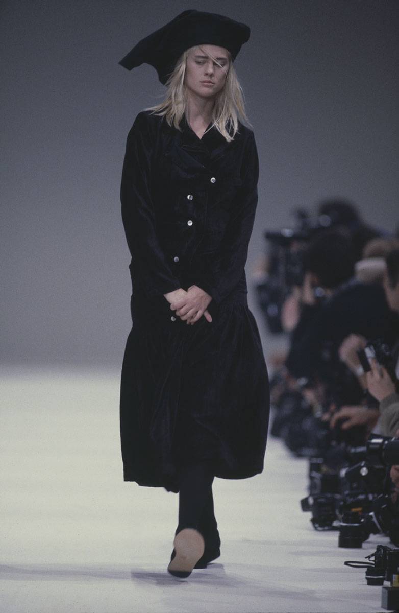 Comme des Garçons jesień-zima 1985-1986 (Fot. Getty Images)