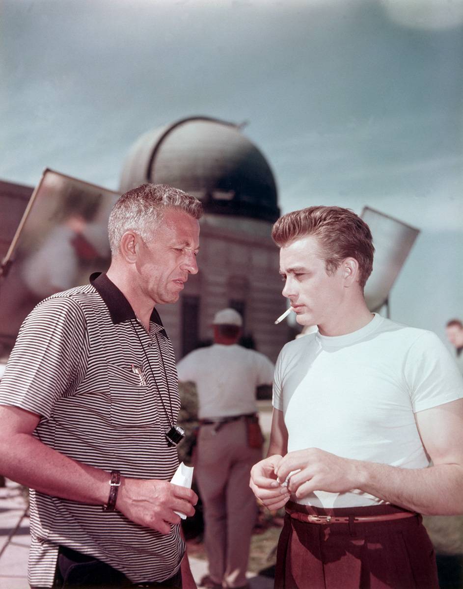 James Dean na planie Buntownika bez powodu (Fot. FilmPublicityArchive/United Archives via Getty Images)