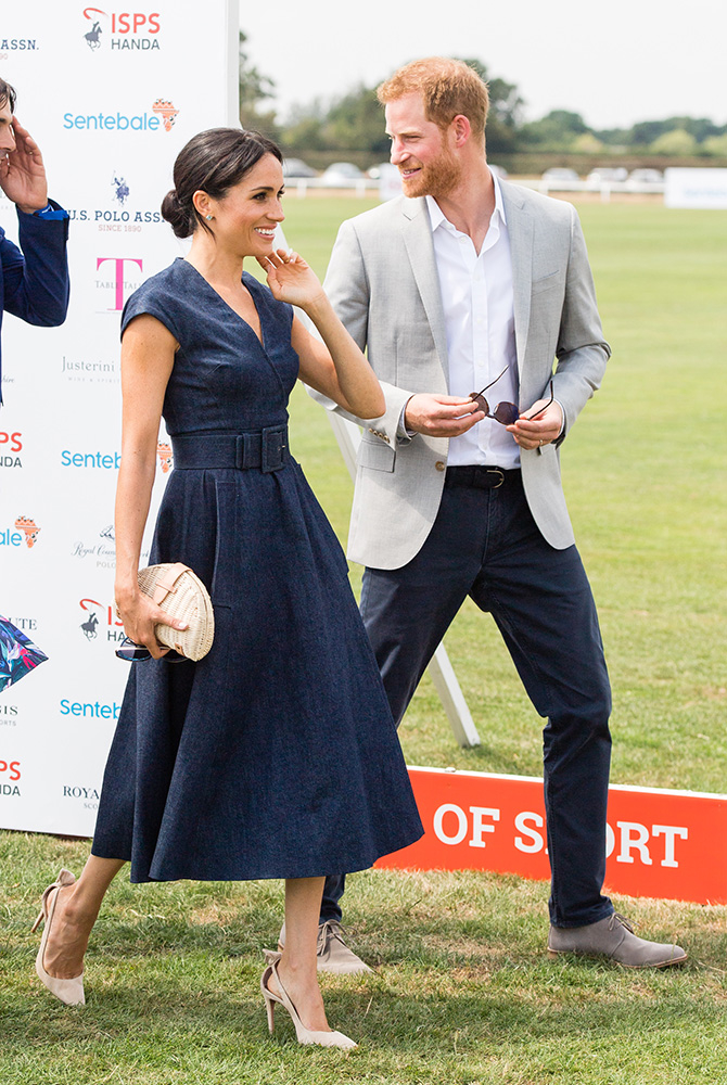 Meghan Markle w sukience Caroliny Herrery (Fot. Getty Images)