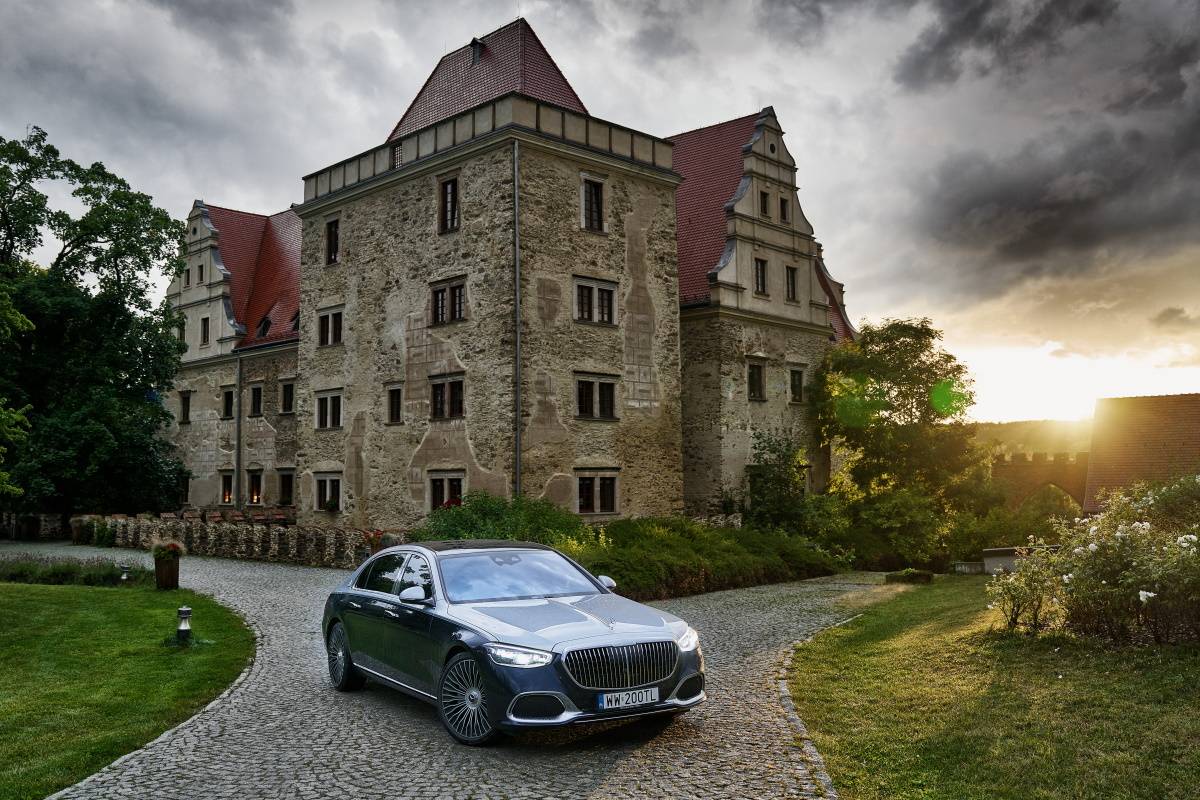 Mercedes Dream Cars Roadshow 2023: Przejażdżka samochodem marzeń. Już 22 sierpnia rusza Dream Cars Roadshow 2023 – to niepowtarzalna okazja, by siąść za kierownicą najbardziej luksusowych i najszybszych modeli Mercedesa.