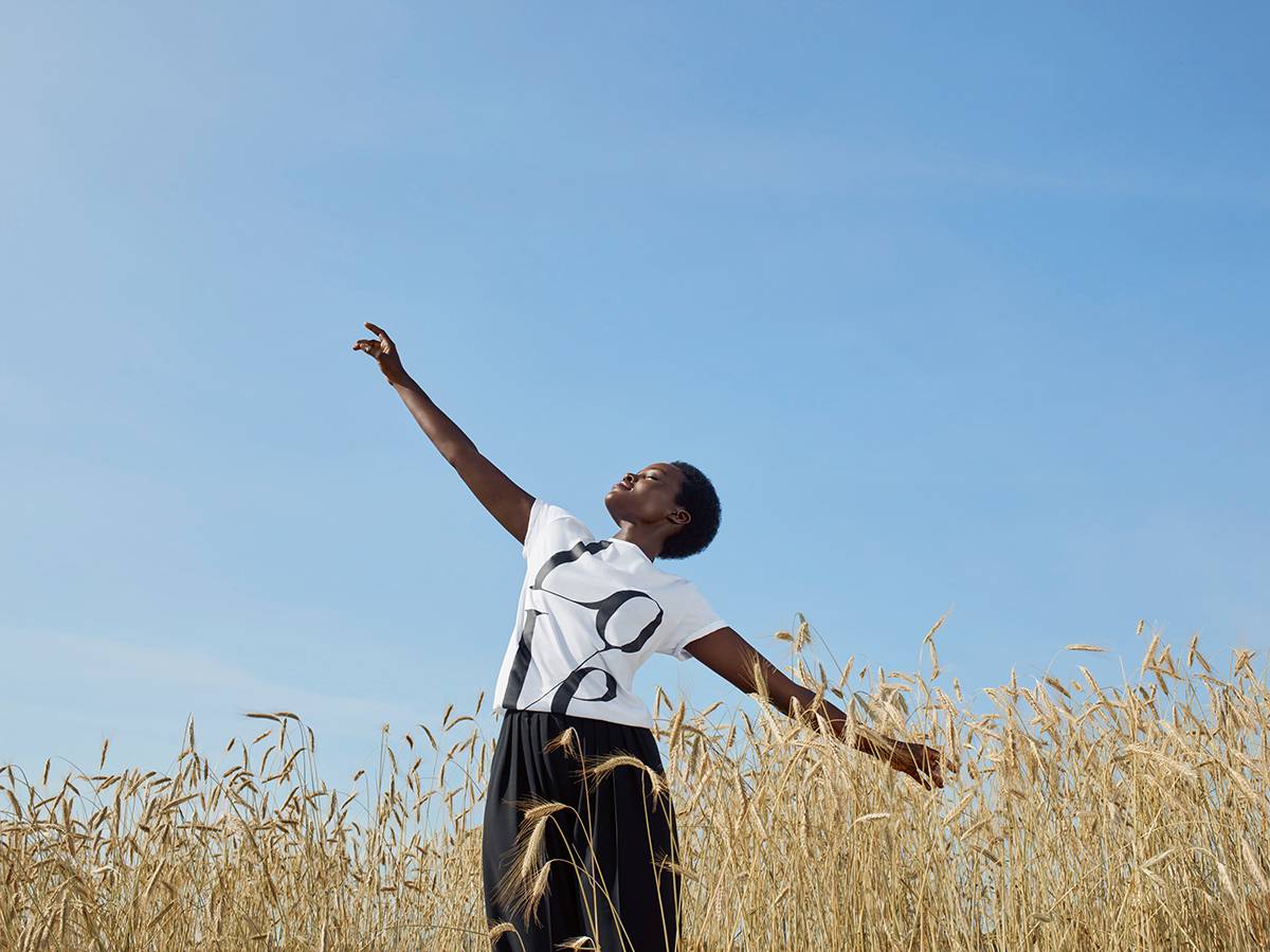 Lupita Nyong’o w charytatywnej kampanii Michaela Korsa (Fot. Materiały prasowe)