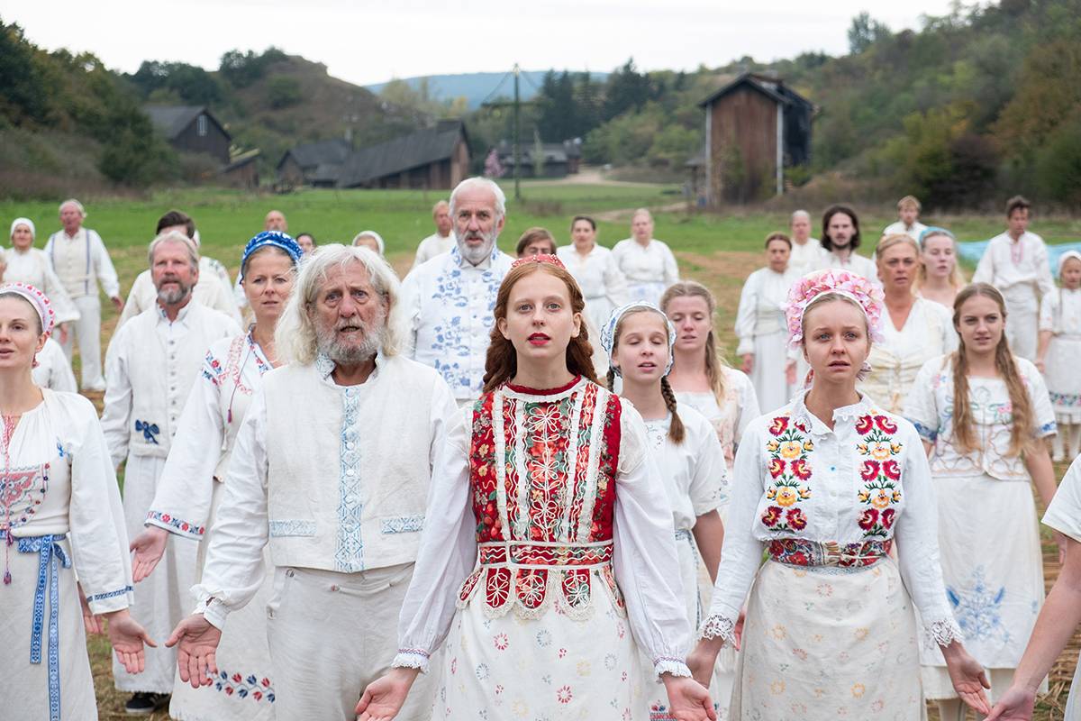 Kadr z filmu Midsommar