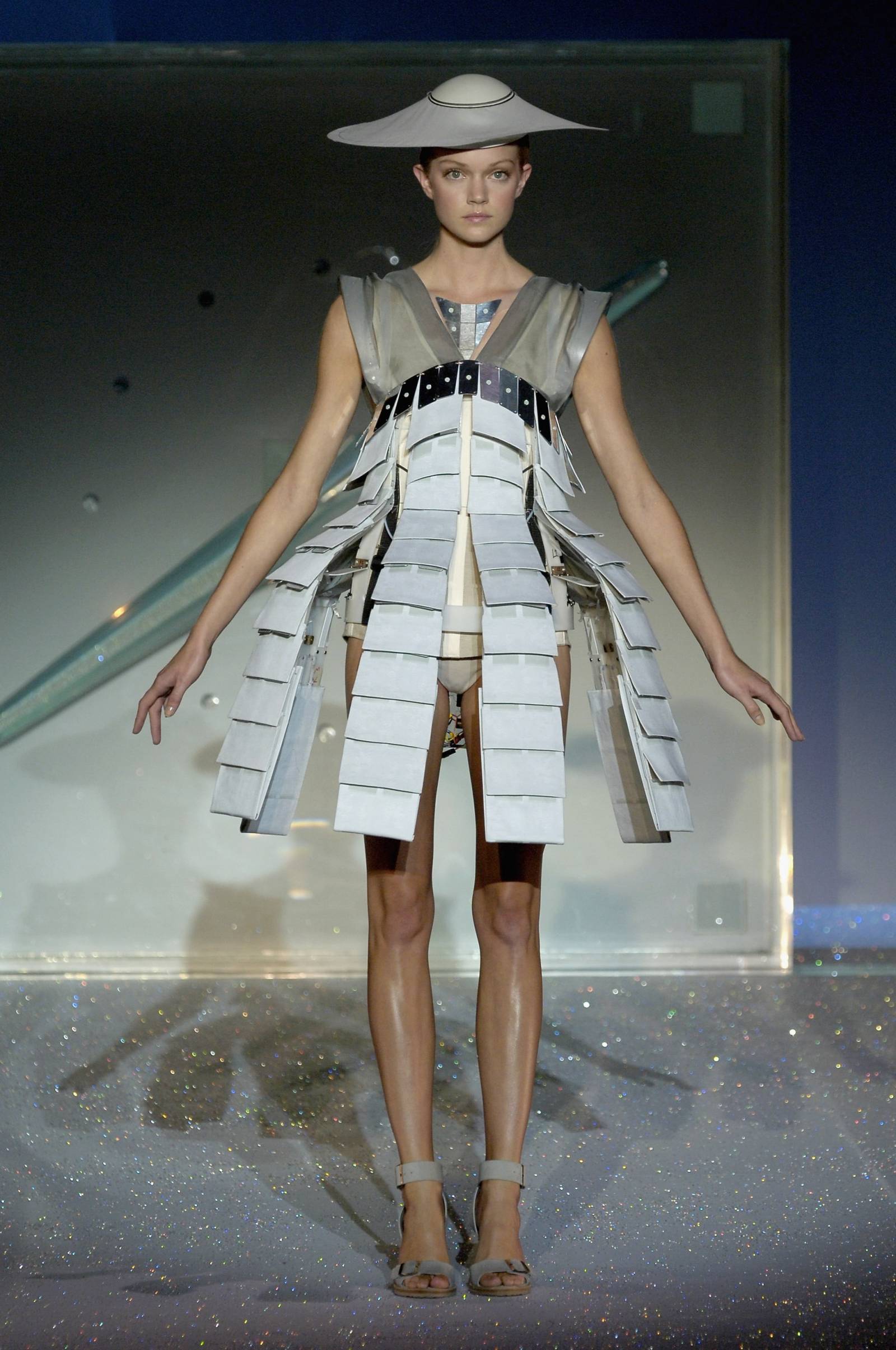 Hussein Chalayan wiosna-lato 2007