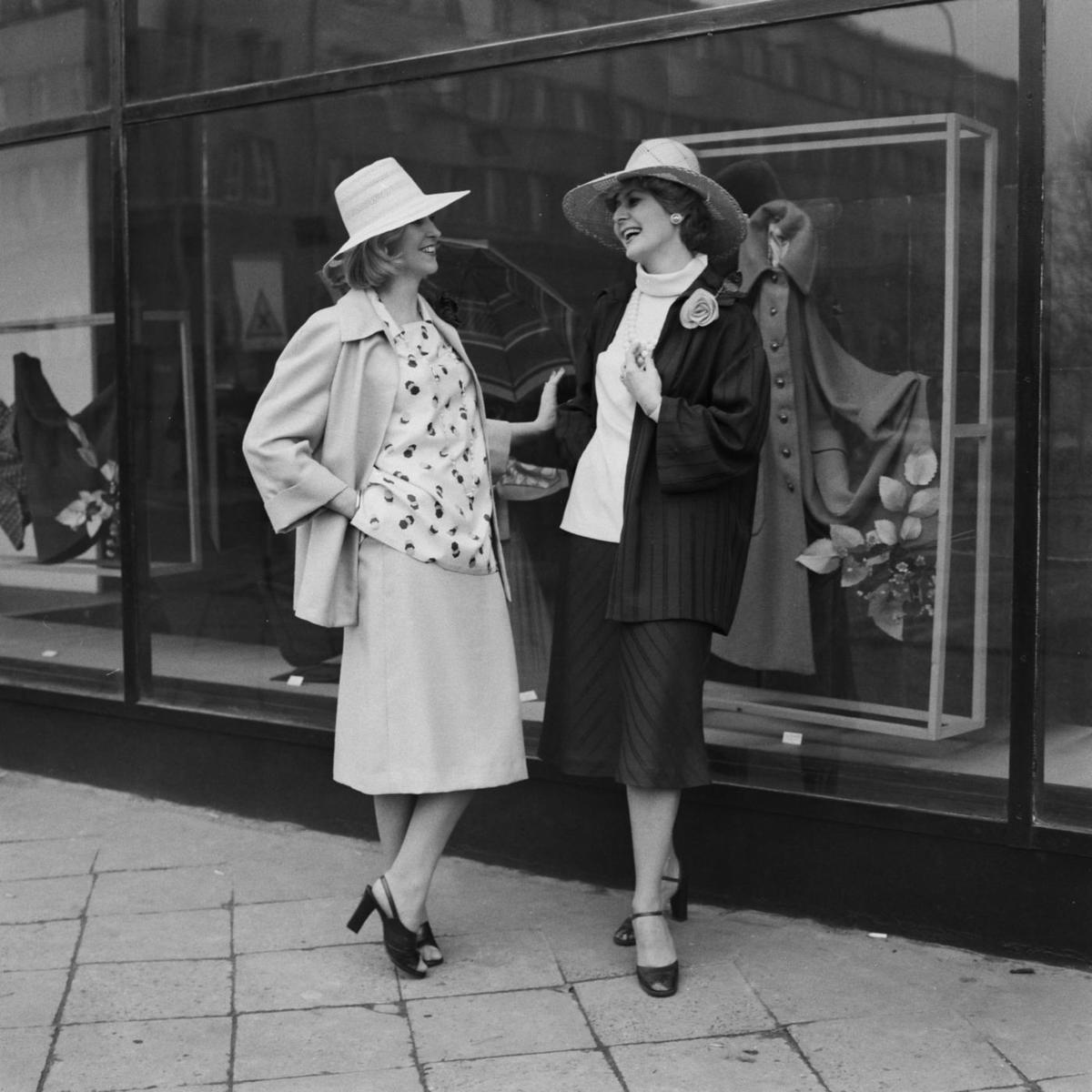 Models wearing Moda Polska designs for the middle-aged women, 70s (Photo: ZENON ZYBURTOWICZ, EAST NEWS)