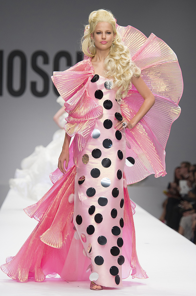 Moschino wiosna-lato 2015 (Fot. ImaxTree)