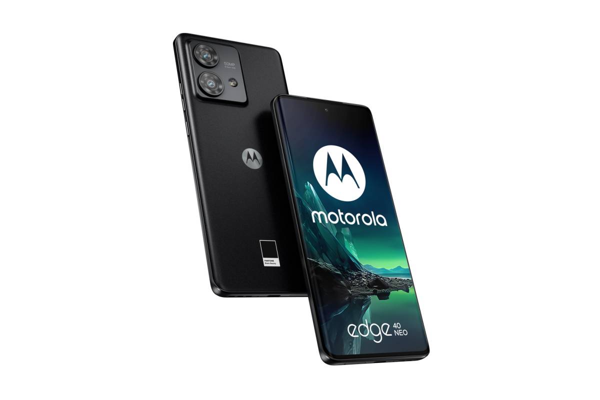 Smartfon motorola edge 40 neo Basic Black/ Fot. Materiały prasowe