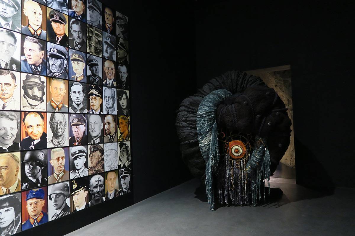 Wystawa stała Piotra Uklańskiego, Muzeum Susch (Fot. Muzeum Susch / Art Stations Foundation CH)