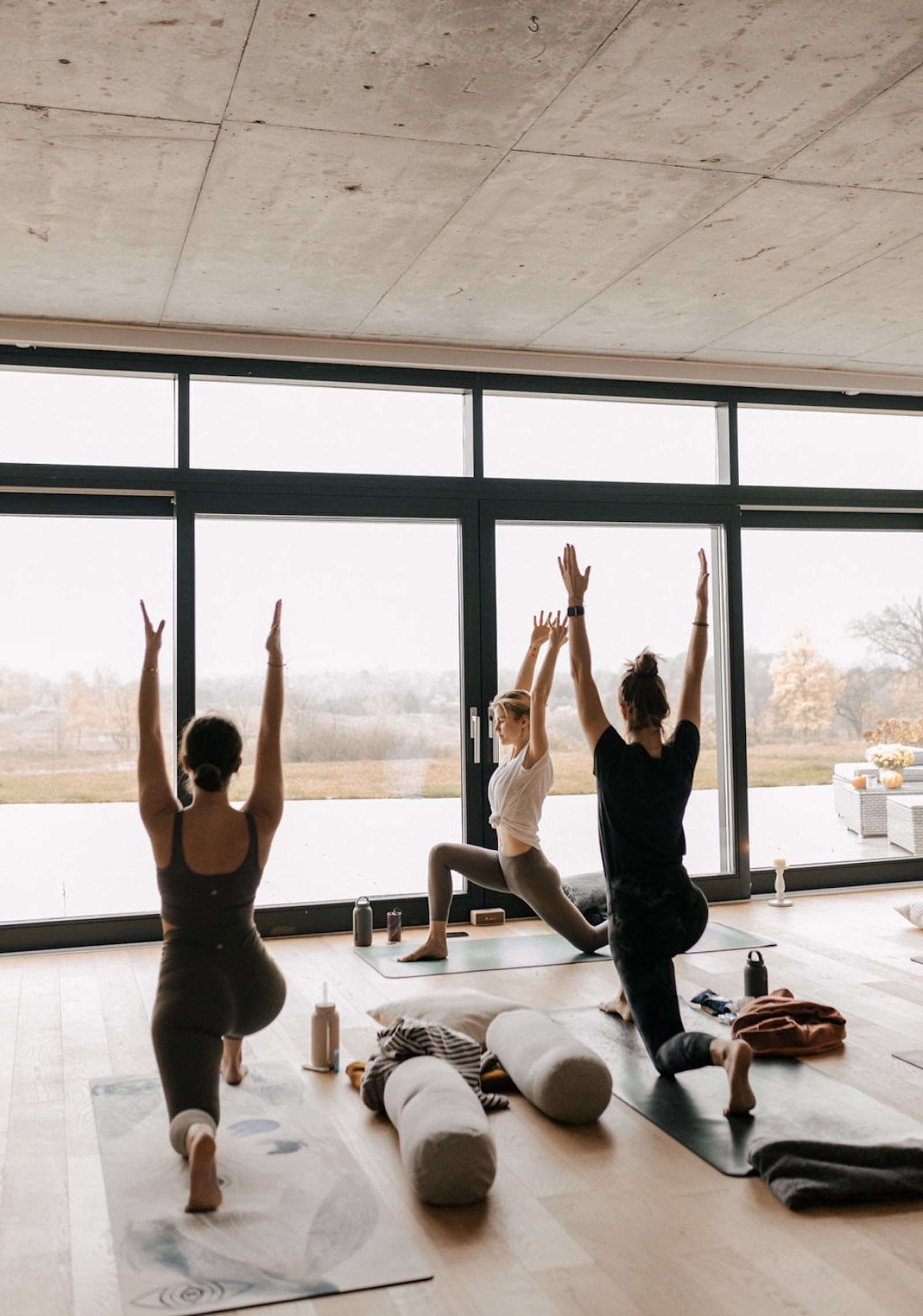 Marta Barwicz, Monika Gaszyńska, Do Siebie Joga (Fot. Ola Rosa)
