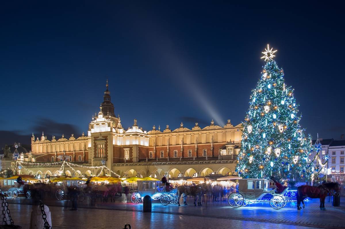Jarmark świąteczny w Krakowie (Fot. Getty Images)