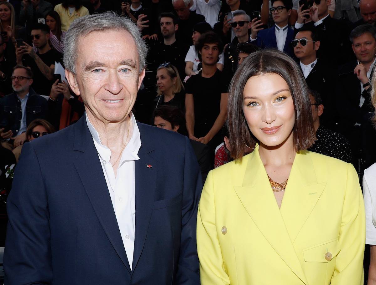 Bernard Arnault i Bella Hadid (Fot. Bertrand Rindoff Petroff/Getty Images)