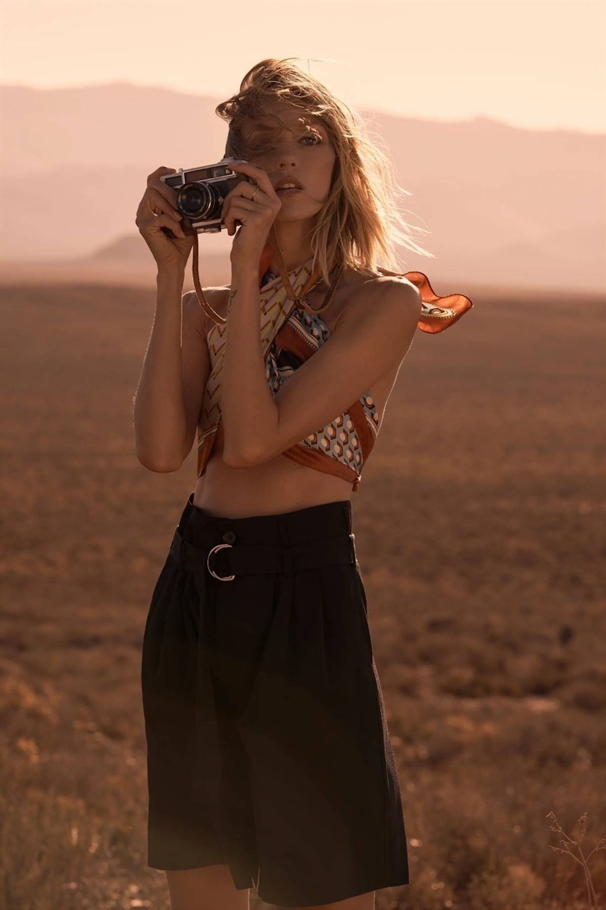 Anja Rubik w kampanii Zary, 2021 rok / Fot. Zara/BEEM/Beem/East News