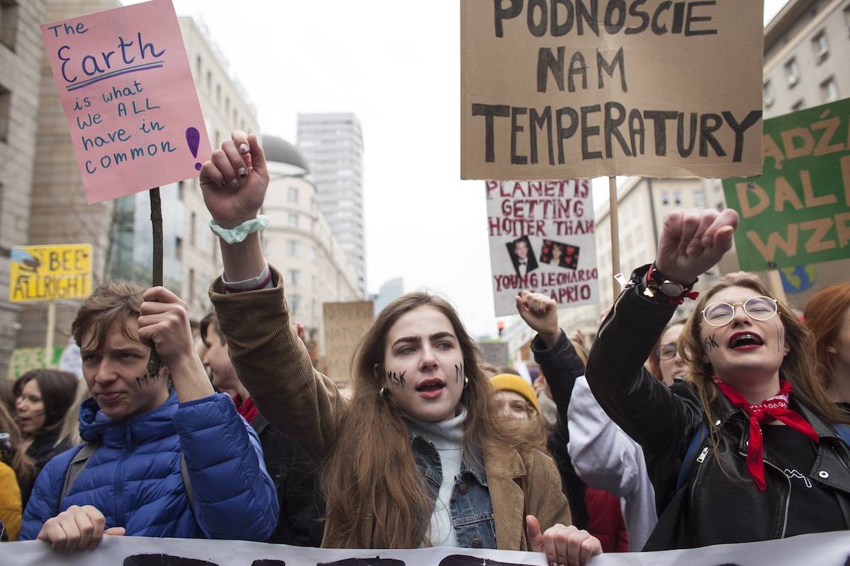 Młodzieżowy Strajk Klimatyczny w Warszawie (fot. Maciej Luczniewski/Reporter)