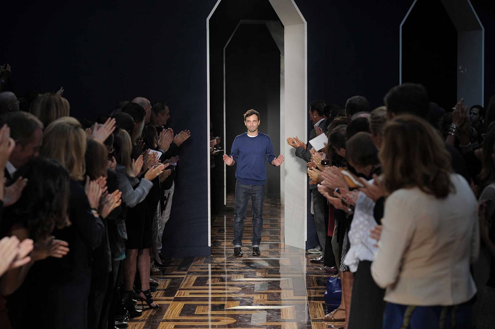 Nicholas Ghesquière, Balenciaga sezon wiosna-lato 2012 (Fot. Chris Moore/Catwalking/Getty Images)