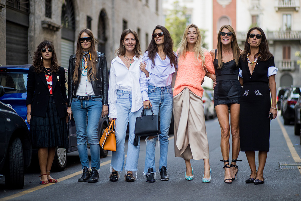 Street style podczas tygodnia mody w Mediolanie