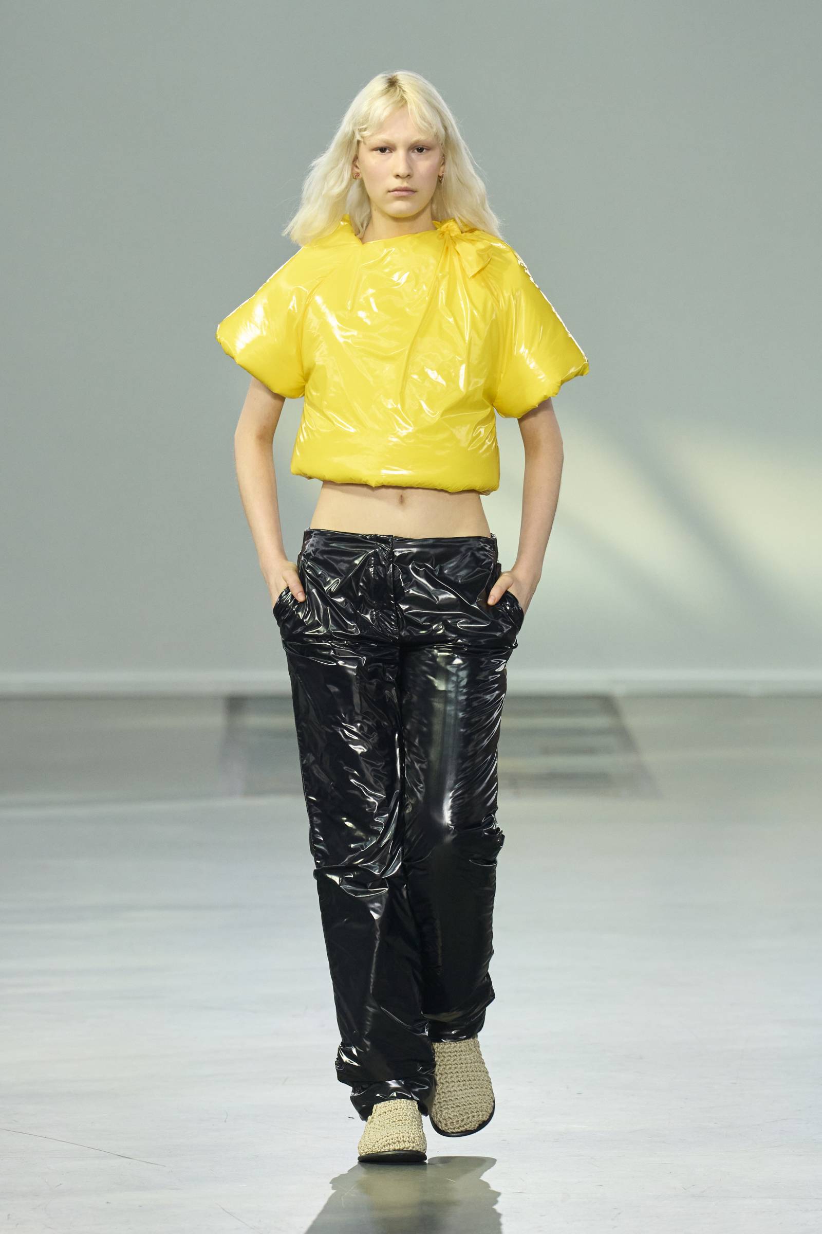 JW Anderson wiosna-lato 2024 / Spotlight. Launchmetrics / Agencja FREE