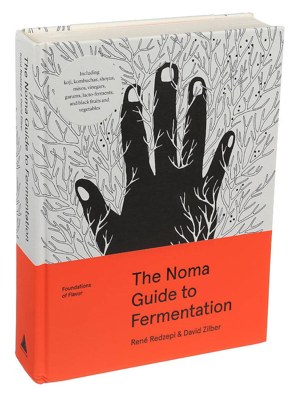 „The Noma Guide to Fermentation” Rene Redzepiego i Davida Zilbera, cena: 149 zł (Fot. materiały prasowe)