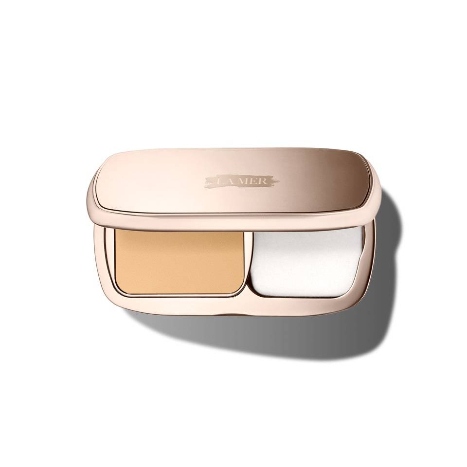 Hybrydowy podkład Soft Moisture Powder Foundation, LA MER 440 zł (fot. materiały prasowe)