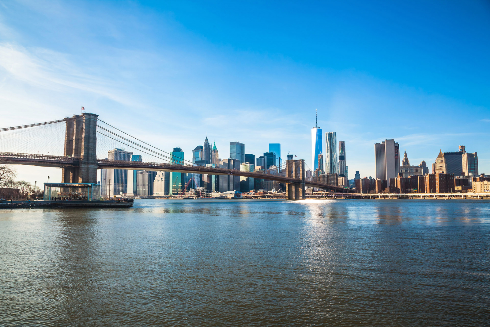 Widok na Manhattan i Most Brooklyński (Fot. Getty Images)