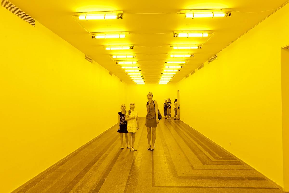 Olafur Eliasson, „Room of one colour”, 1997