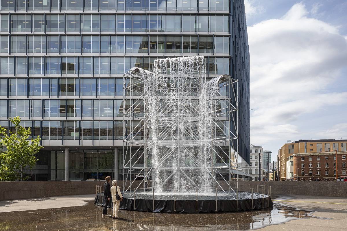 Olafur Eliasson, Waterfall, 2019