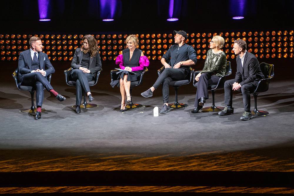 Szczepan Twardoch, Olga Chajdas, Katarzyna Jonowska, Krzysztof Skonieczny, Aga Zaryan i Grzegorz Damięcki, O!Lśnienia 2018 (Fot. Wojciech Wandzel)