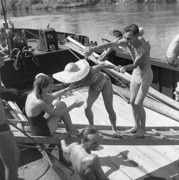 Lata 50., Międzynarodowy obóz studencki (Fot. Romuald Broniarek / Ośrodek KARTA)