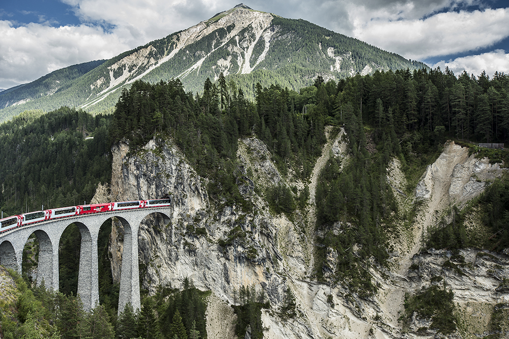 Glacier Express (Fot. Materiały prasowe Glacier Express)