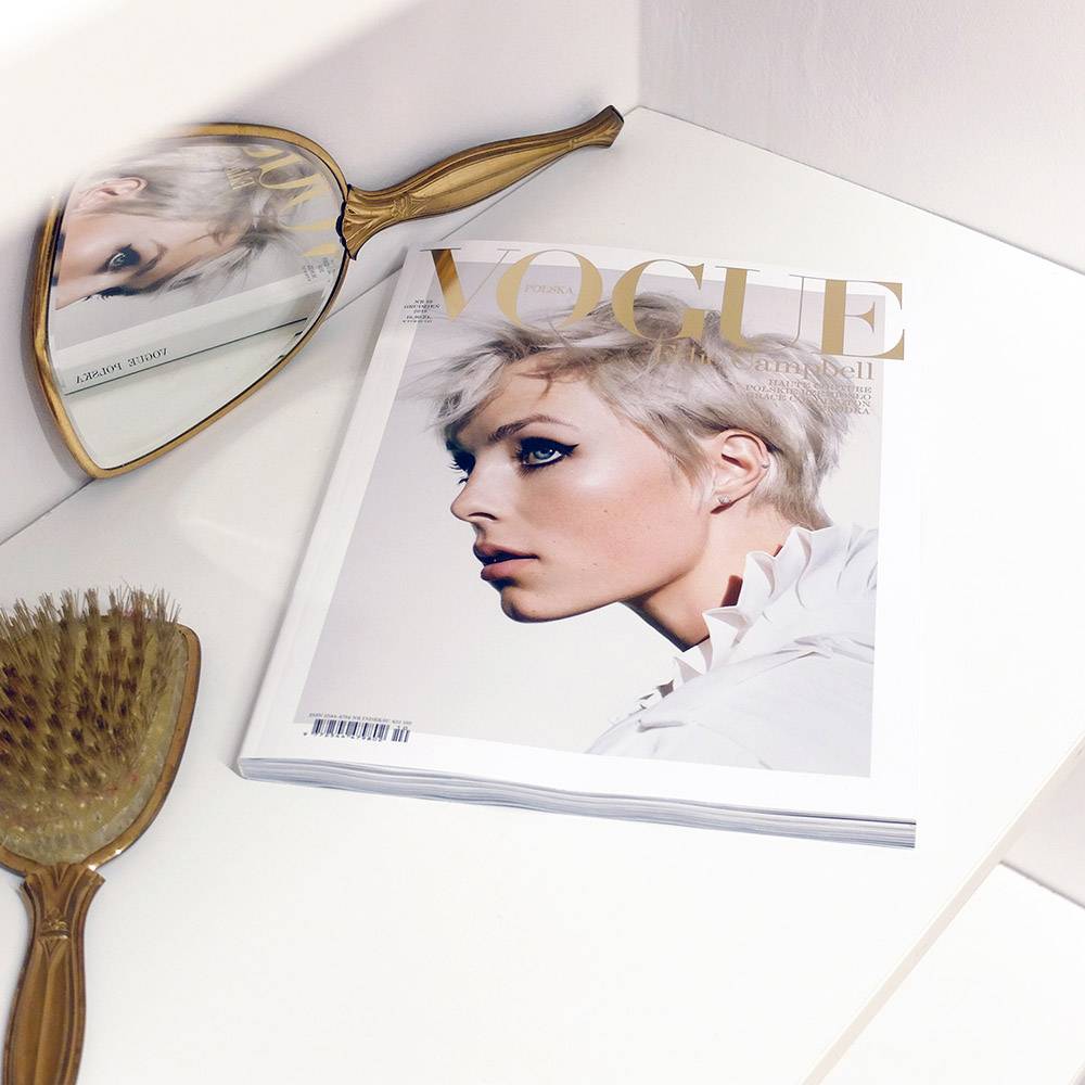 Dwuletnia prenumerata Vogue Polska cena  245 zł